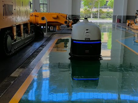 保潔排期告急？坦力無人洗地機(jī)讓大場地清潔 “隨叫隨煥新”