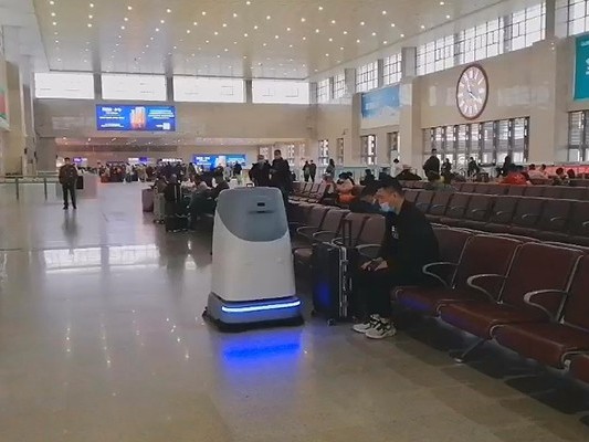 當(dāng)高鐵站遇上坦力無人駕駛洗地車，奇跡發(fā)生了！