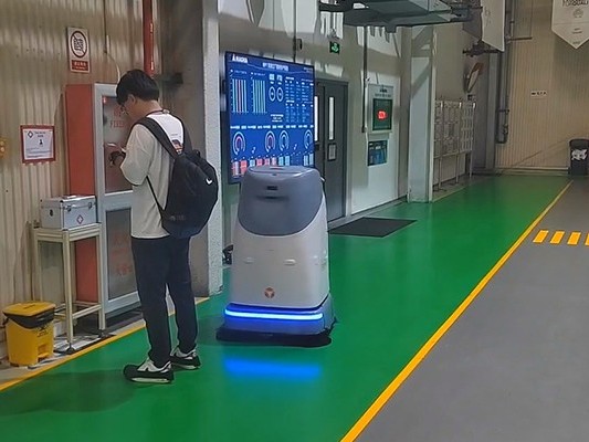 “老頭樂”上不了高速，坦力車間智能洗地車卻能“暢行”車間清潔路