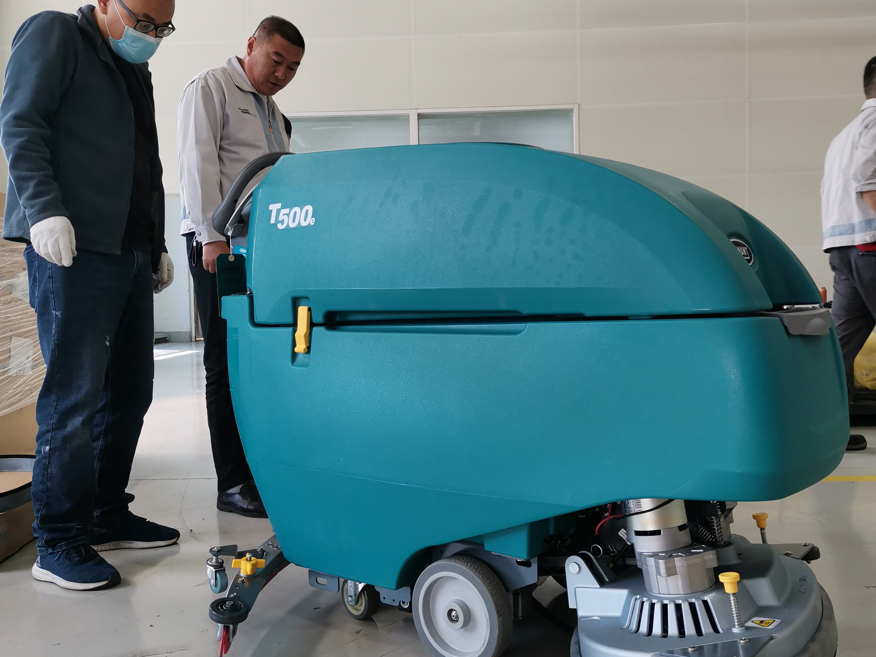 醫(yī)院選用洗地機有什么注意事項？