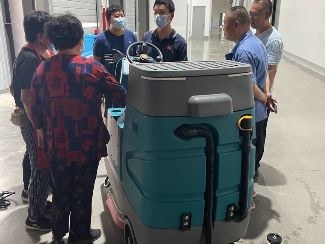 洗地機的刷盤使用久了，為什么會出現(xiàn)故障呢