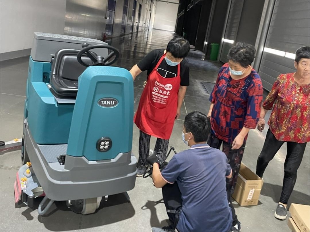 工廠再大都不怕，坦力洗地機(jī)讓您坐享清潔