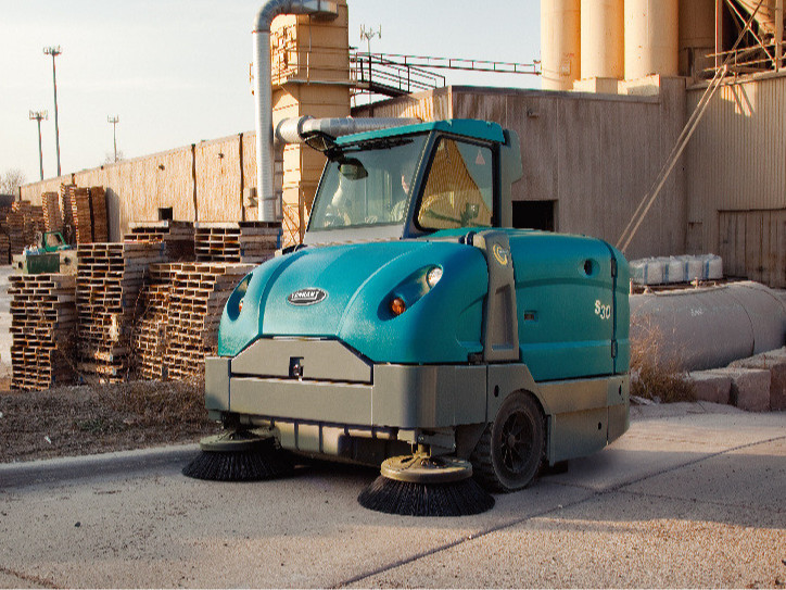 關(guān)于工廠掃地機(jī)你不知道的那些事：刷盤需多久更換一次？