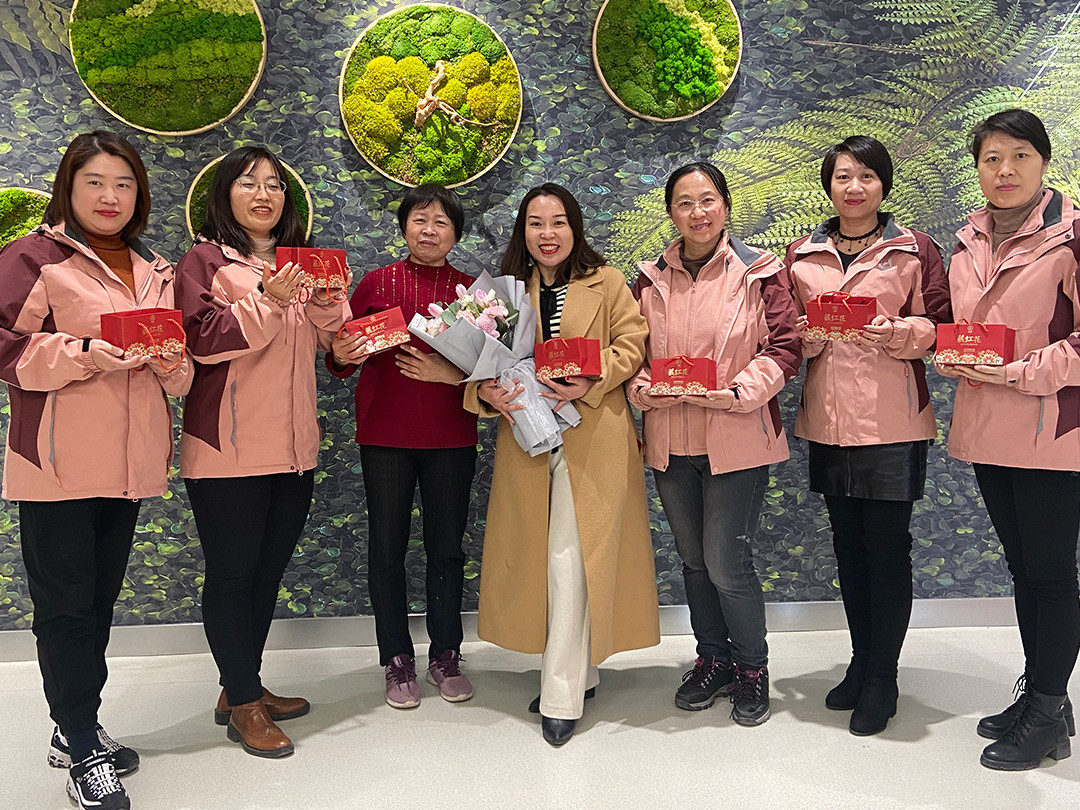 捷立的半邊天，祝您節(jié)日快樂 ！