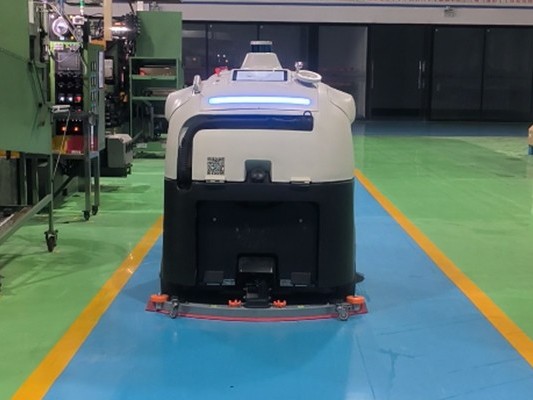 驚爆！電子廠國慶清潔工糾紛，坦力工業(yè)掃地機器人成救星